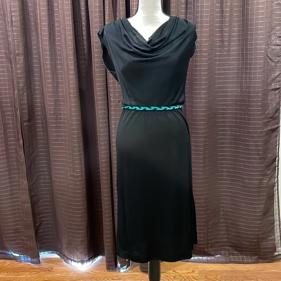 Little Black dress with two accent belts - Picture 4 of 6